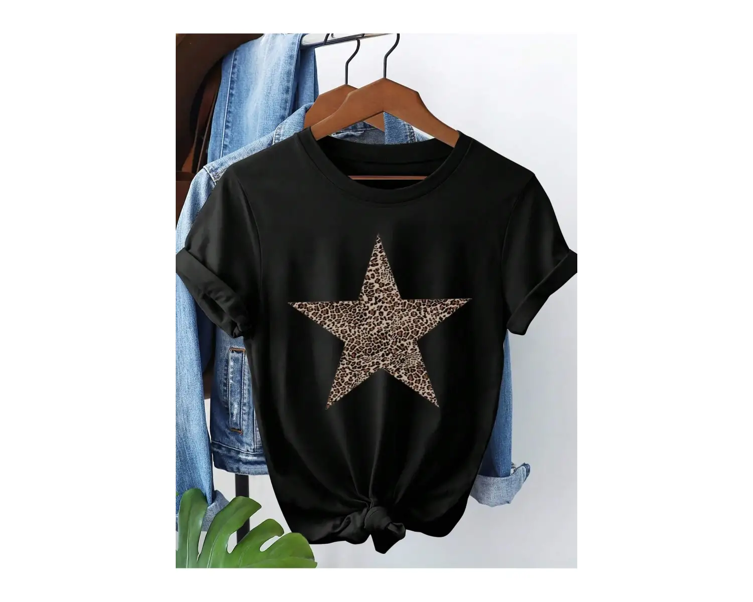 Yıldız Grafikli Yuvarlak Yaka Kısa Kollu Tişört