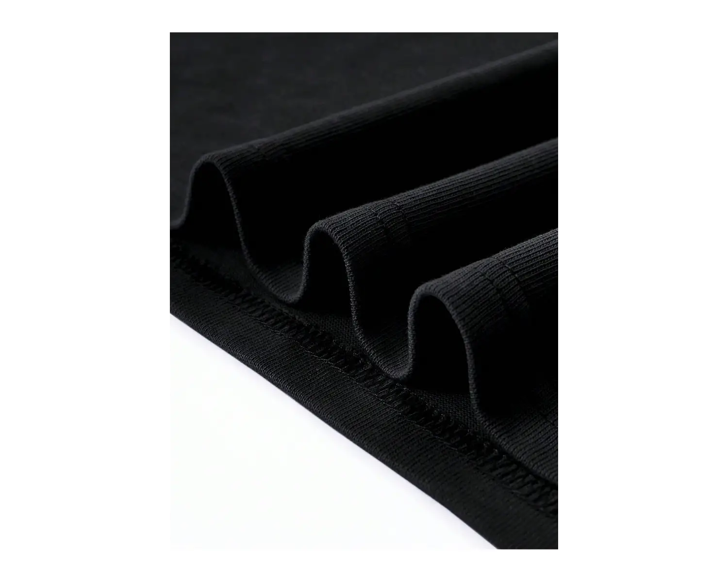 Yıldız Grafikli Yuvarlak Yaka Kısa Kollu Tişört