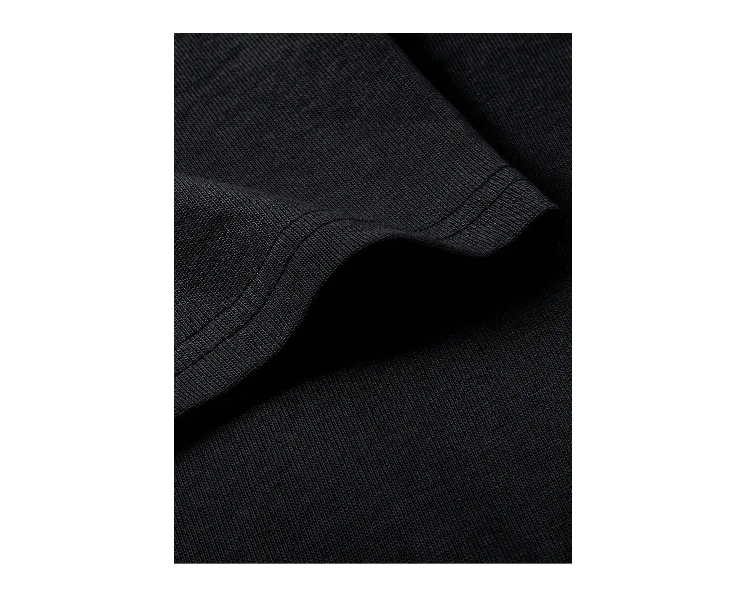 Yıldız Grafikli Yuvarlak Yaka Kısa Kollu Tişört