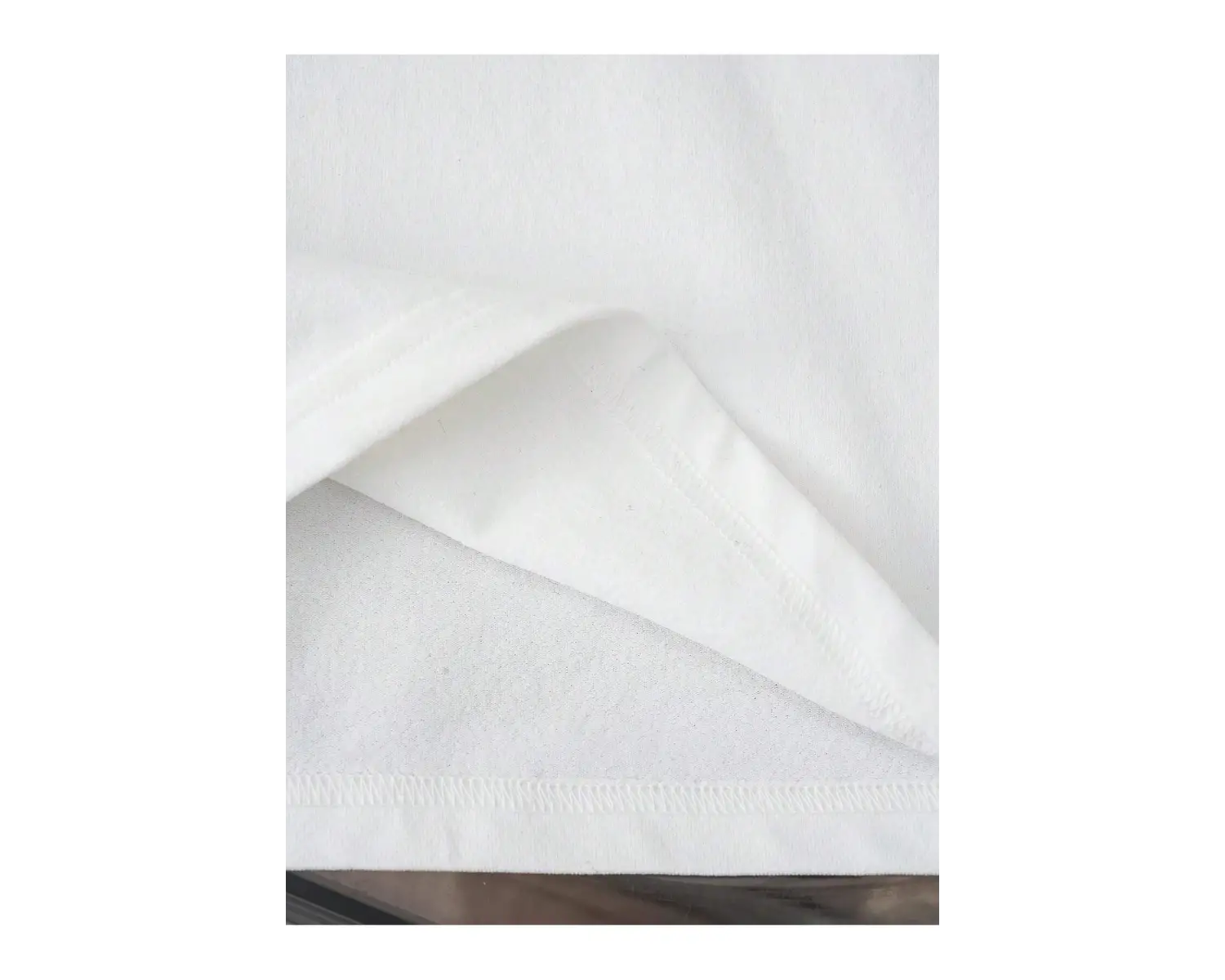 Yıldız Grafikli Yuvarlak Yaka Kısa Kollu Tişört