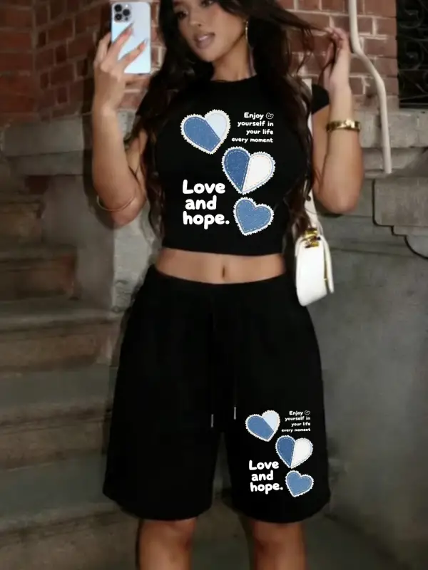 Aşk ve umut kalp baskı kırpma tişört pantolon yaz iki parçalı Set üstleri şort rahat o-boyun