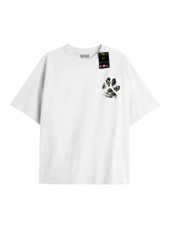 Beyaz Oversize T-shirt minimal kedi patisi Özel tasarım