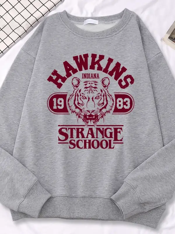 Rahat Sokak Bayan Kazak Hawkins Lisesi Indiana 1983 Baskı Kapüşonlular Gevşek Bisiklet Yaka K