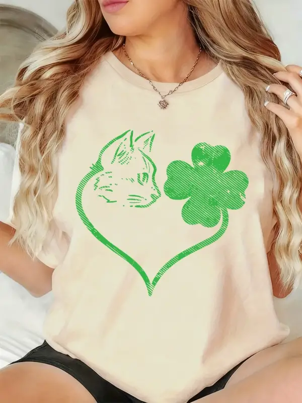 Urban Pop Graphic Kadın Tişört KoleksiyonuKod 5426