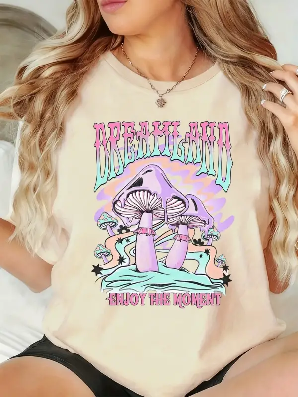 Urban Pop Graphic Kadın Tişört KoleksiyonuKod 5428