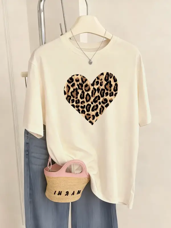 Urban Pop Graphic Kadın Tişört KoleksiyonuKod 5471