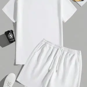 2 adet/takım Erkek Yaz Rahat Spor Düz Renk Mürettebat Tişört ve Şort Takımı