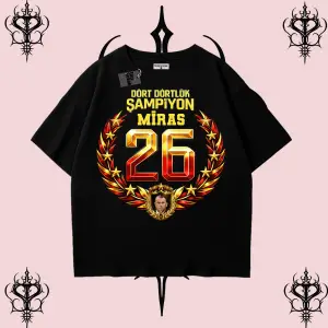 Dört Dörtlük Şampiyon 26 Oversize Unisex Taraftar Tişörtü