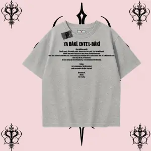 YA BÂKÎ ENTE’L BÂKÎ ingilizce | Rabbimin 99 İsminden İlham Alan Oversize Unisex Tişört – Manevi Streetwear