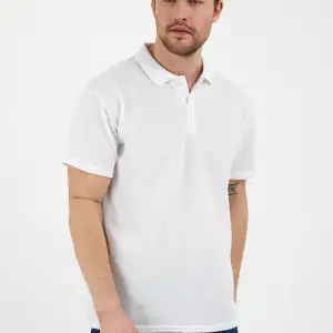Beyaz Dar/slim Fitt Polo Yaka Tshirt.