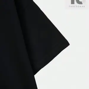 Academia Kedi Grafikli Düşük Omuzlu Tişört