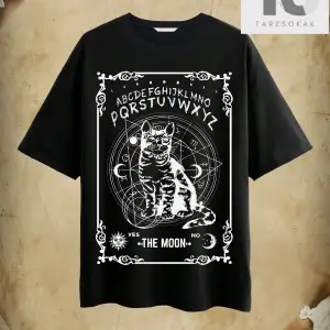 Academia Kedi & Harf Grafikli Tişört