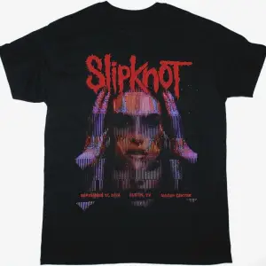 AMARANTHE MAXIMALISM NEW BLACK T-SHIRT ÖN VE ARAKA BASKILI