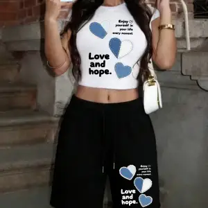 Aşk ve umut kalp baskı kırpma tişört pantolon yaz iki parçalı Set üstleri şort rahat o-boyun