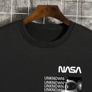 Astronaut And Letter Graphic Lined Sweatshirt Siyah