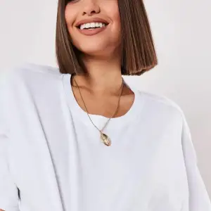 Beyaz %100 Pamuk Bisiklet Yaka Oversize Crop T-shirt