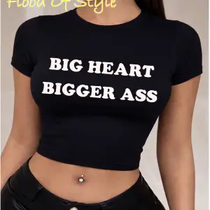 Beyaz Babby Tee bıg heart bıgger ass Özel tasarım