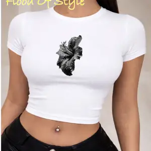 Beyaz Babby Tee çiçek Özel tasarım