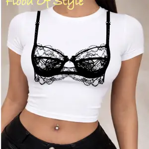 Beyaz Babby Tee dantali Özel tasarım