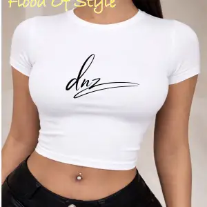 Beyaz Babby Tee dnz minimal Özel tasarım