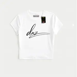 Beyaz Babby Tee dnz minimal Özel tasarım
