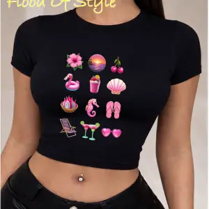 Beyaz Babby Tee emoji pink Özel tasarım