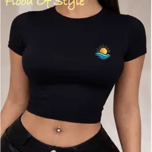 Beyaz Babby Tee güneş minimal Özel tasarım