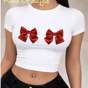 Beyaz Babby Tee kurdalye Özel tasarım