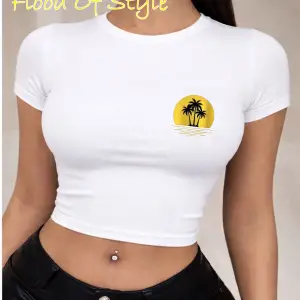 Beyaz Babby Tee minimal güneş ağaç Özel tasarım