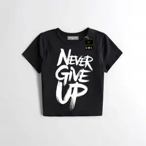 Beyaz Babby Tee nevergiveup Özel tasarım