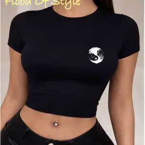 Beyaz Babby Tee siyah beyaz Özel tasarım