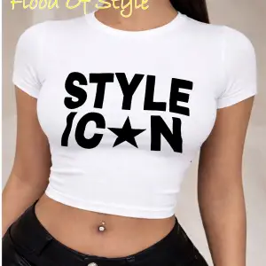 Beyaz Babby Tee style Özel tasarım