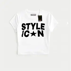 Beyaz Babby Tee style Özel tasarım