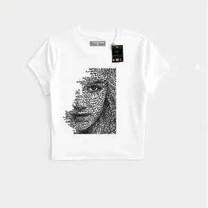 Beyaz Babby Tee yarım yüzz Özel tasarım