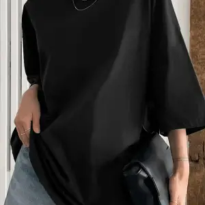 Beyaz Basic Düz Baskısız Oversize Salas Boyfriend Kadın