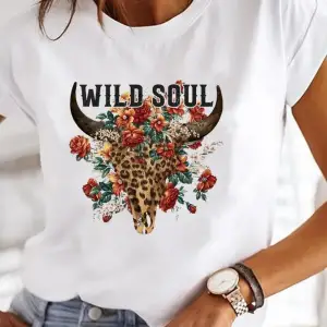 Beyaz Baskılı Yaz Suluboya Aşk Kalp Çizgili Elbise Grafik