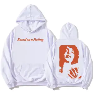 Beyaz Bir Duygu Üzerine Dayalı kıcı Sabrina ClaudioKapşon