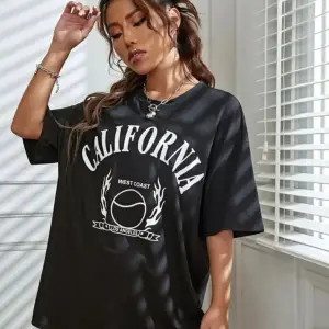 Beyaz Calıfornia Baskılı Oversize