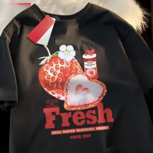 Beyaz Çilek 1998 leri T Çift Crewneck Grafik