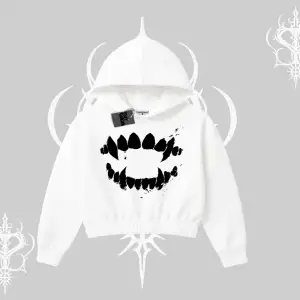 Beyaz Crop Kapşonlu Sweatshirt Vampir Dış