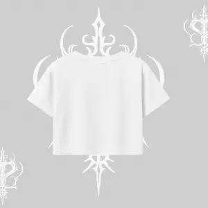 Beyaz Crop Tişört Vampir Dış