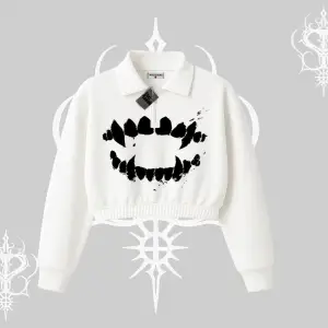 Beyaz Crop Yarım Fermuarlı Sweatshirt Vampir Dış
