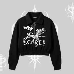 Beyaz Crop Yarım Fermuarlı Sweatshirt Why are u Scared