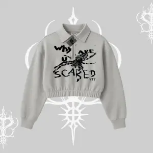 Beyaz Crop Yarım Fermuarlı Sweatshirt Why are u Scared