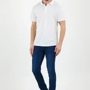 Beyaz Dar/slim Fitt Polo Yaka Tshirt.