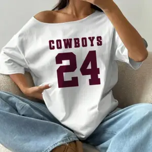 Beyaz Kadın Düşük Omuz Kayık Yaka Baskılı