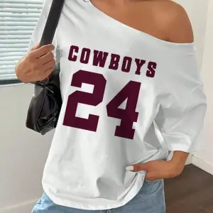 Beyaz Kadın Düşük Omuz Kayık Yaka Baskılı