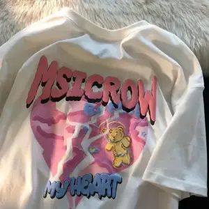 Beyaz Karikatür Baskı Yaz Sevimli Kalp şeklinde Desen Harajuku