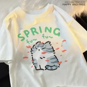 Beyaz Karikatür Sevimli Kedi ve Köpek Desen Eğlenceli Tshirt bol Tees Sokak Serin Kısa