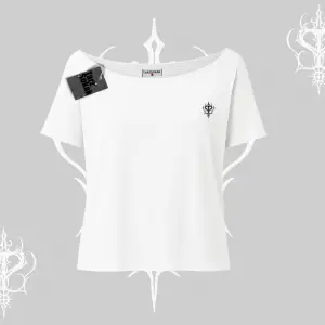 Beyaz Kayık yaka Tişört Özel logolu